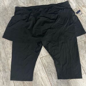 Swim skirt/shorts (3) (C19)